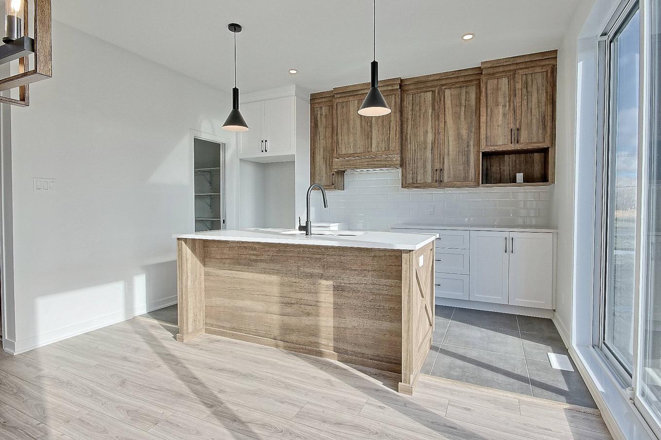 Kitchen - Rue Du Quai, Saint-Louis-De-Gonzague, QC - Indoor Photo Showing Kitchen