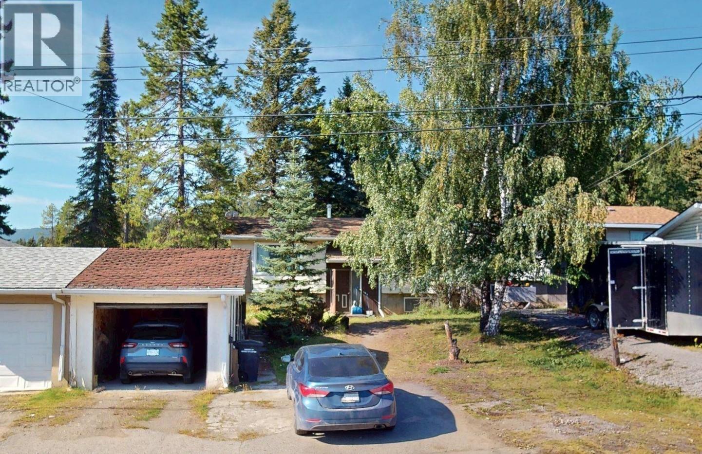 2016 Alder Street, Elkford, BC - Outdoor