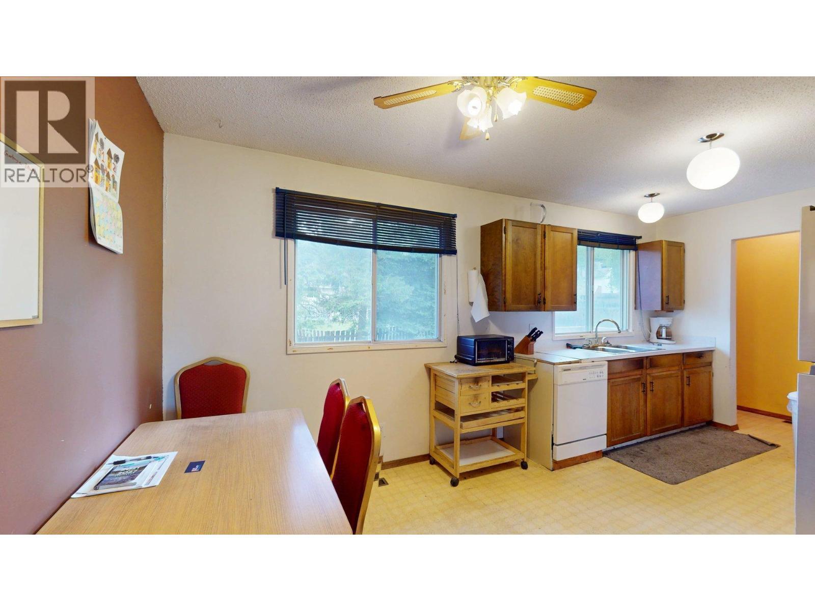 2016 Alder Street, Elkford, BC - Indoor