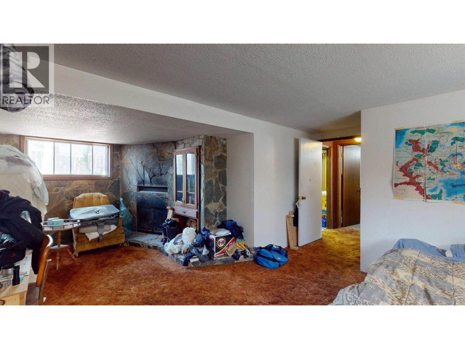 2016 Alder Street, Elkford, BC - Indoor