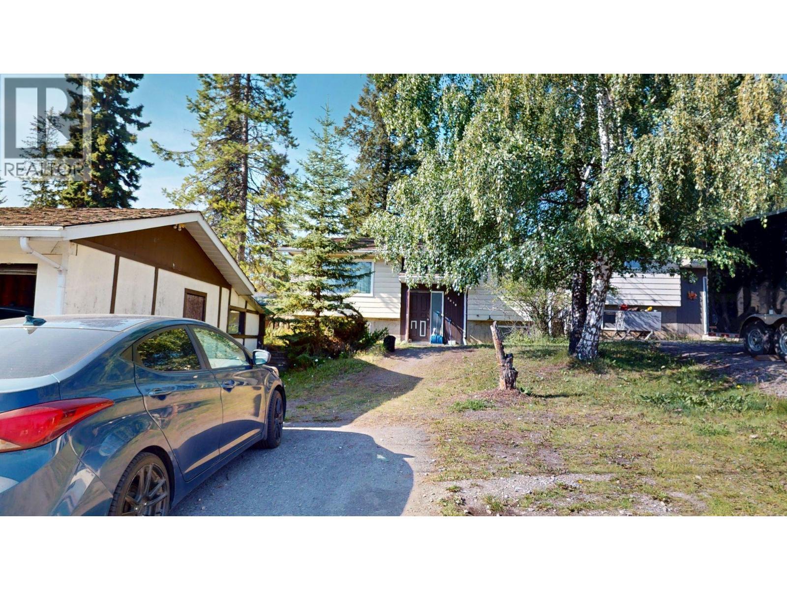 2016 Alder Street, Elkford, BC - Outdoor