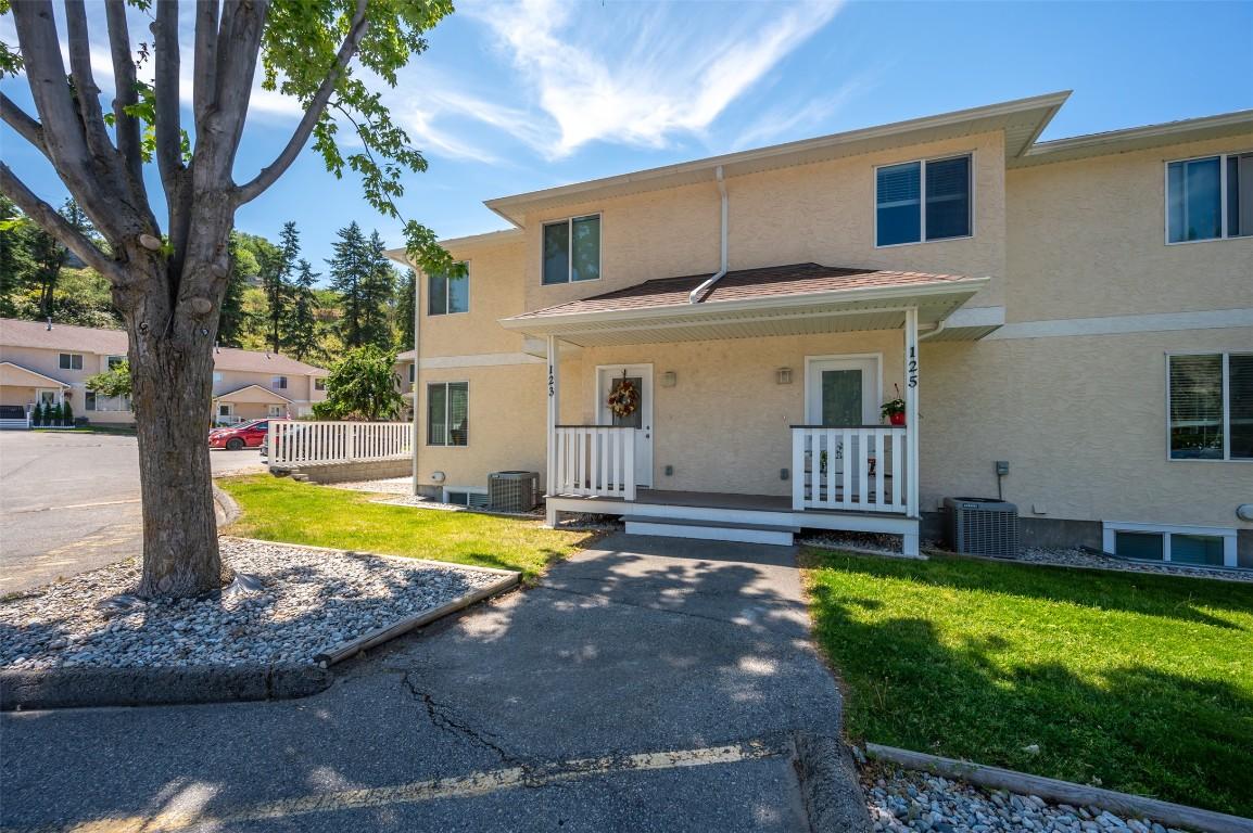 123-1458 Penticton Avenue, Penticton, BC - Outdoor With Deck Patio Veranda