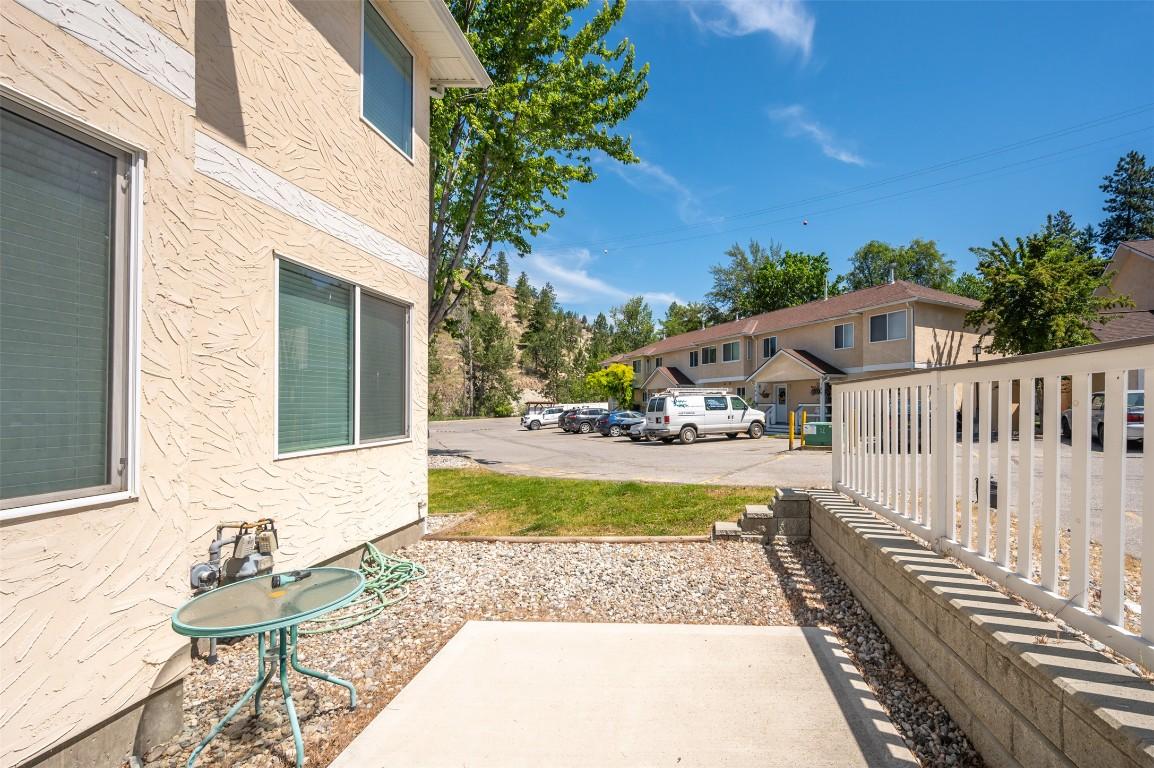 123-1458 Penticton Avenue, Penticton, BC - Outdoor With Exterior