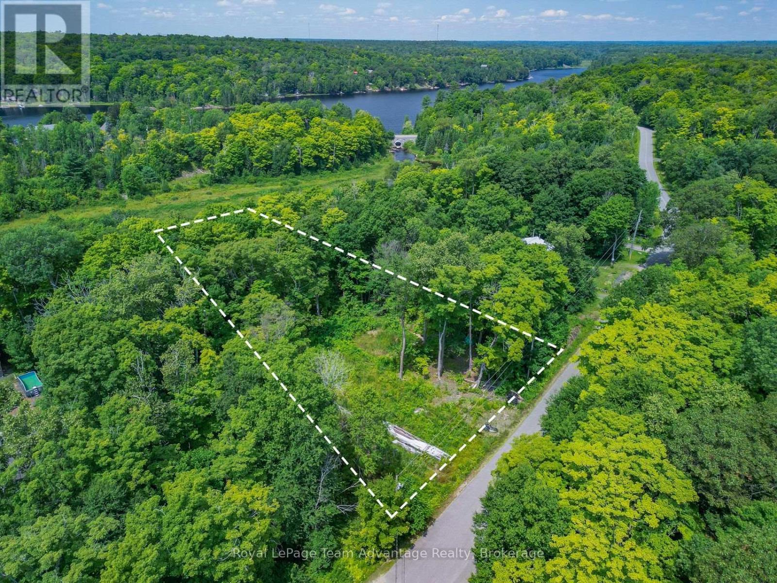 Welcome to 17 Cornflower - 17 Cornflower Road, Mcdougall, ON