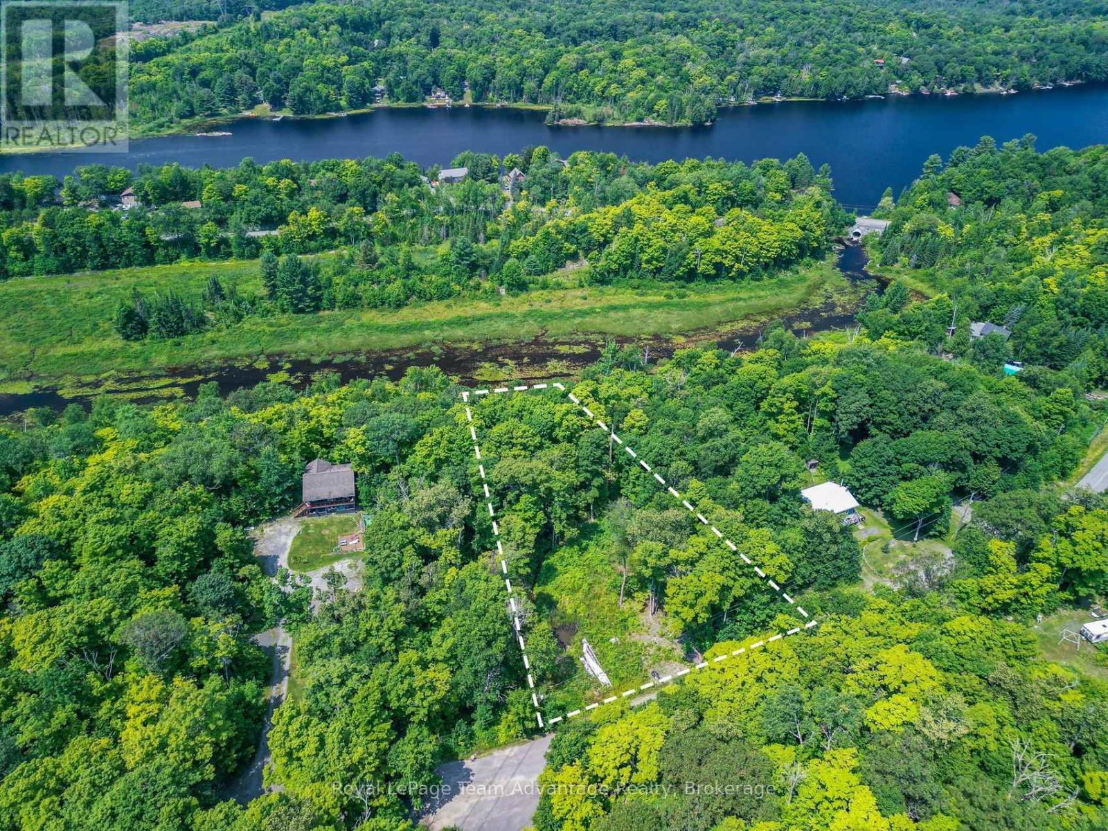Aerial with approximate lot line - 17 Cornflower Road, Mcdougall, ON