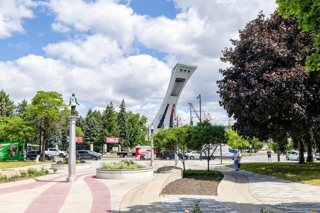 Rue - 211-3950 Rue Sherbrooke E., Montréal (Mercier/Hochelaga-Maisonneuve), QC - Outdoor With View