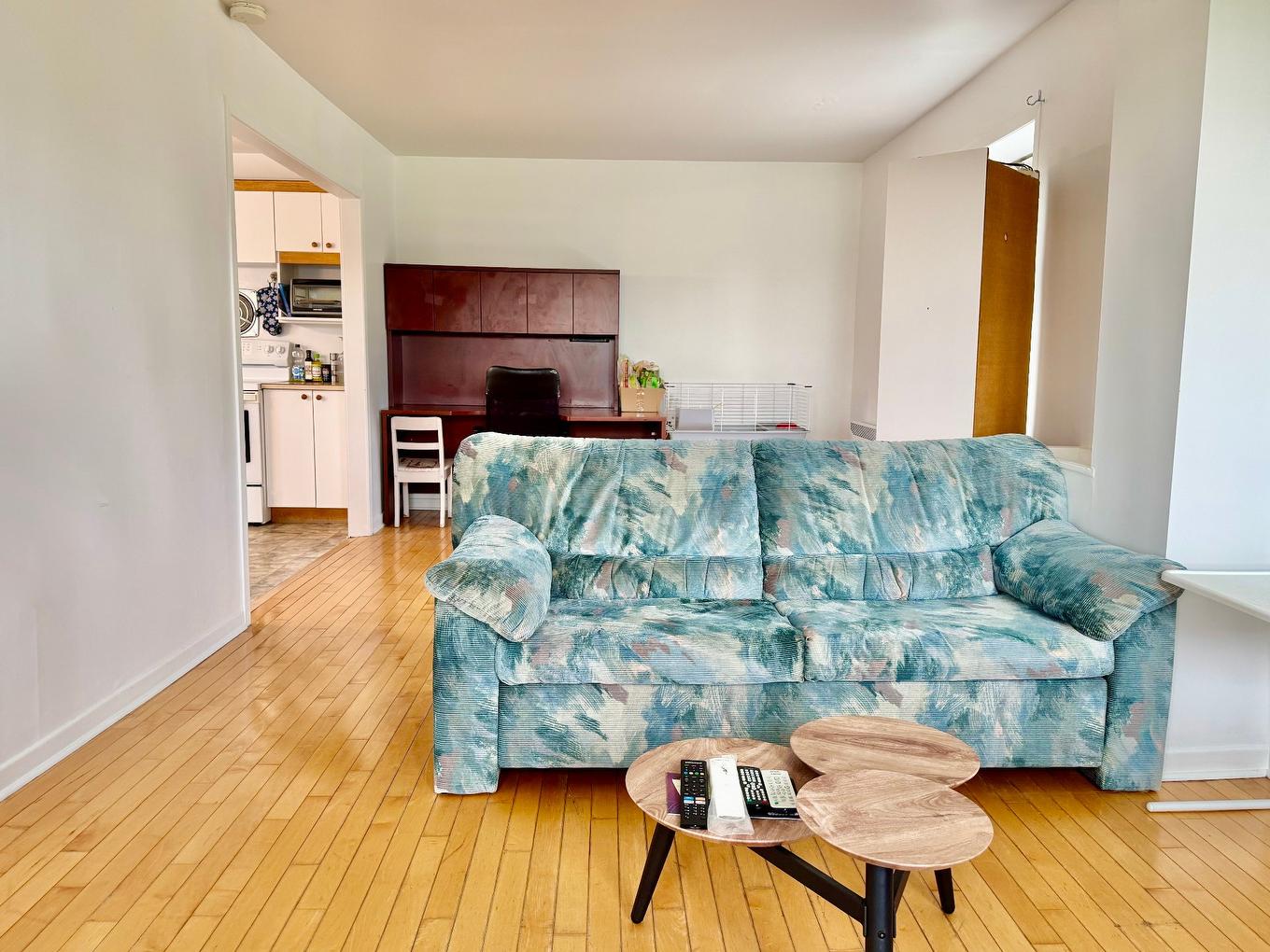 Living room - 44 Ch. Du Quai S., Les Îles-De-La-Madeleine, QC - Indoor Photo Showing Living Room