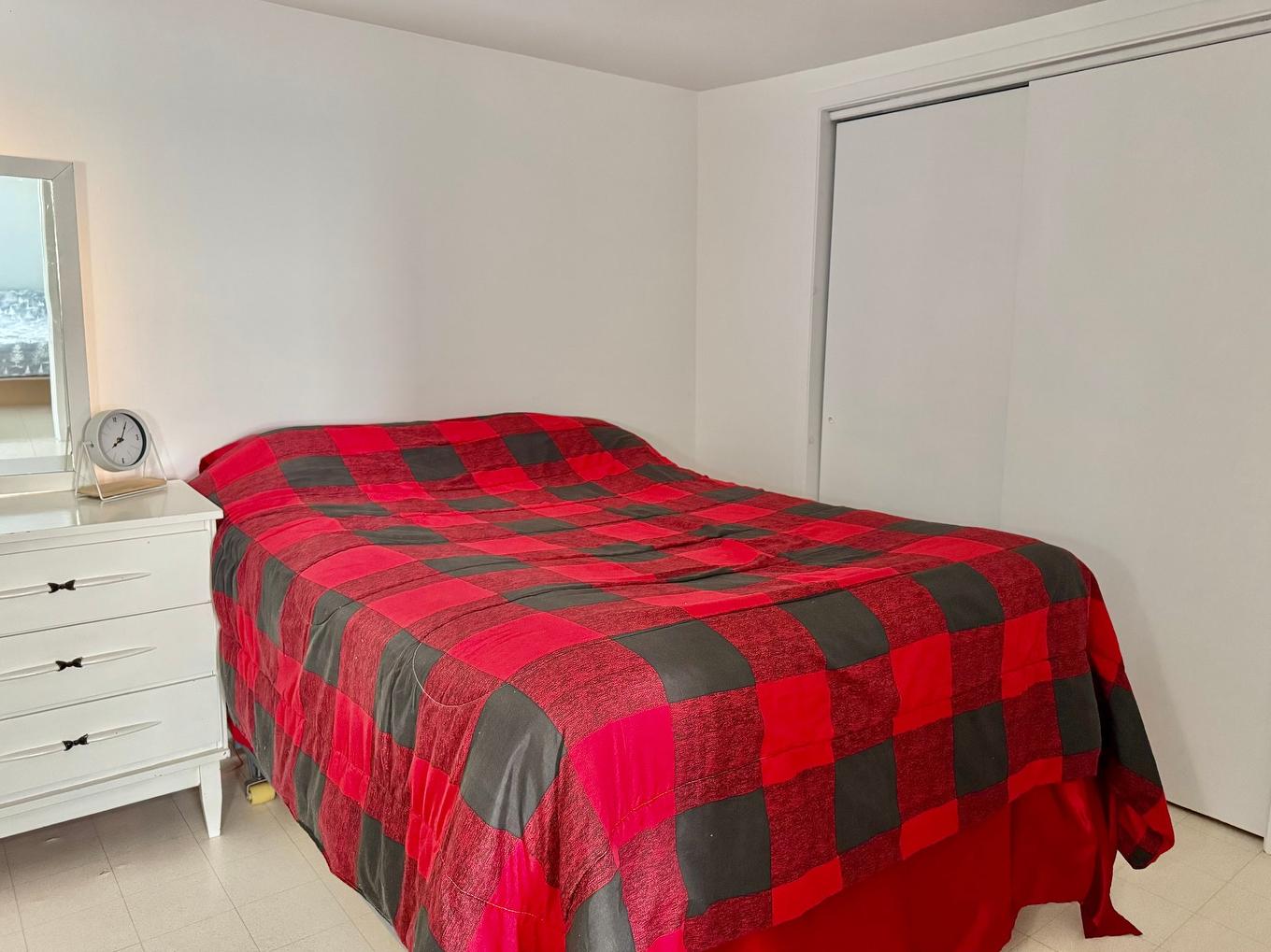 Bedroom - 44 Ch. Du Quai S., Les Îles-De-La-Madeleine, QC - Indoor Photo Showing Bedroom