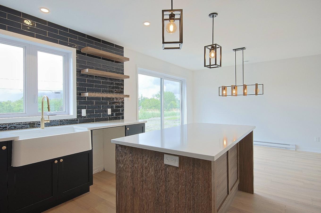 Cuisine - Rue Du Quai, Saint-Louis-De-Gonzague, QC - Indoor Photo Showing Kitchen