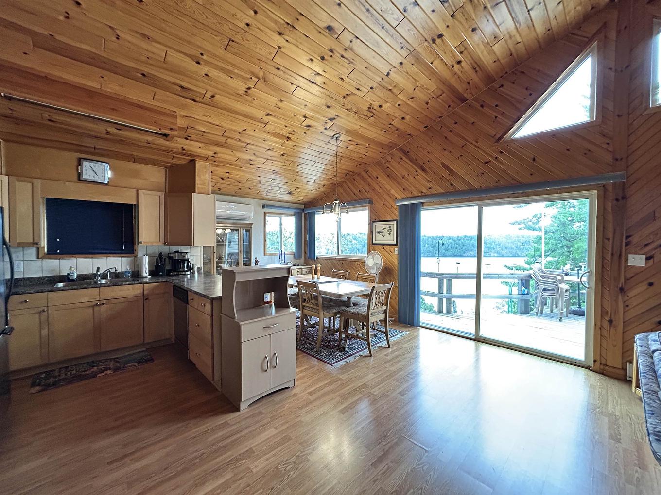 44 Bigstone Bay Lodge, Kirkup Township, ON