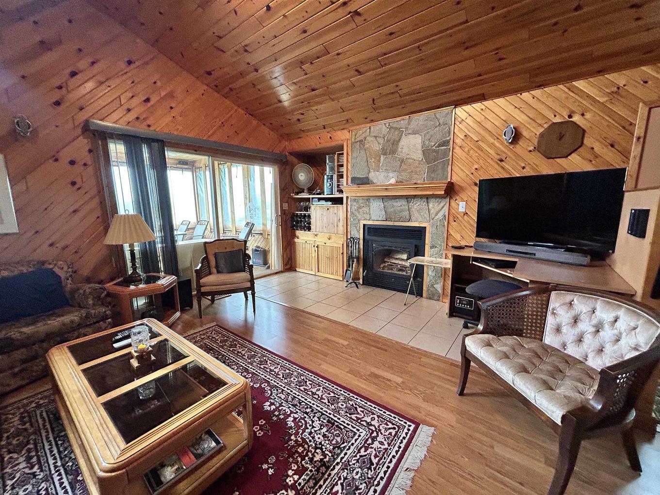 44 Bigstone Bay Lodge, Kirkup Township, ON