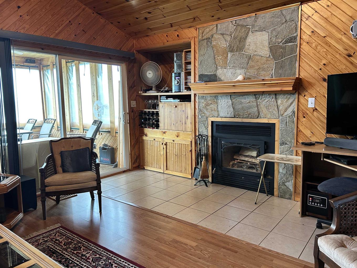 44 Bigstone Bay Lodge, Kirkup Township, ON