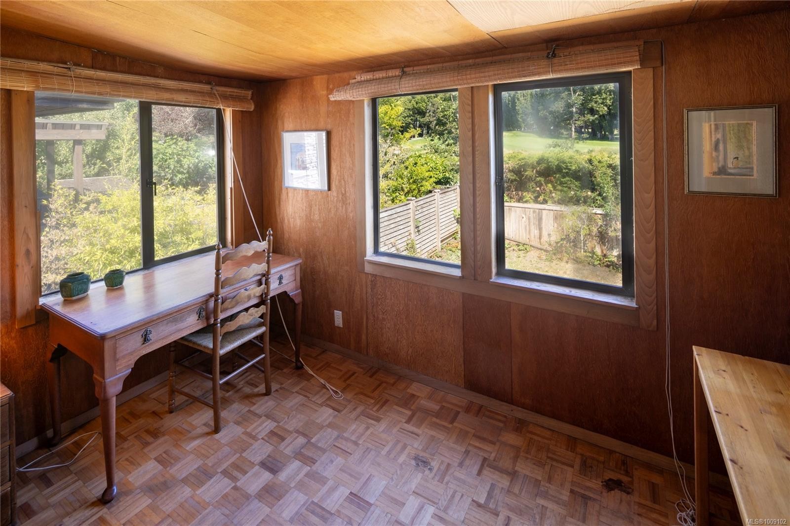 821 Newport Ave, Oak Bay, BC