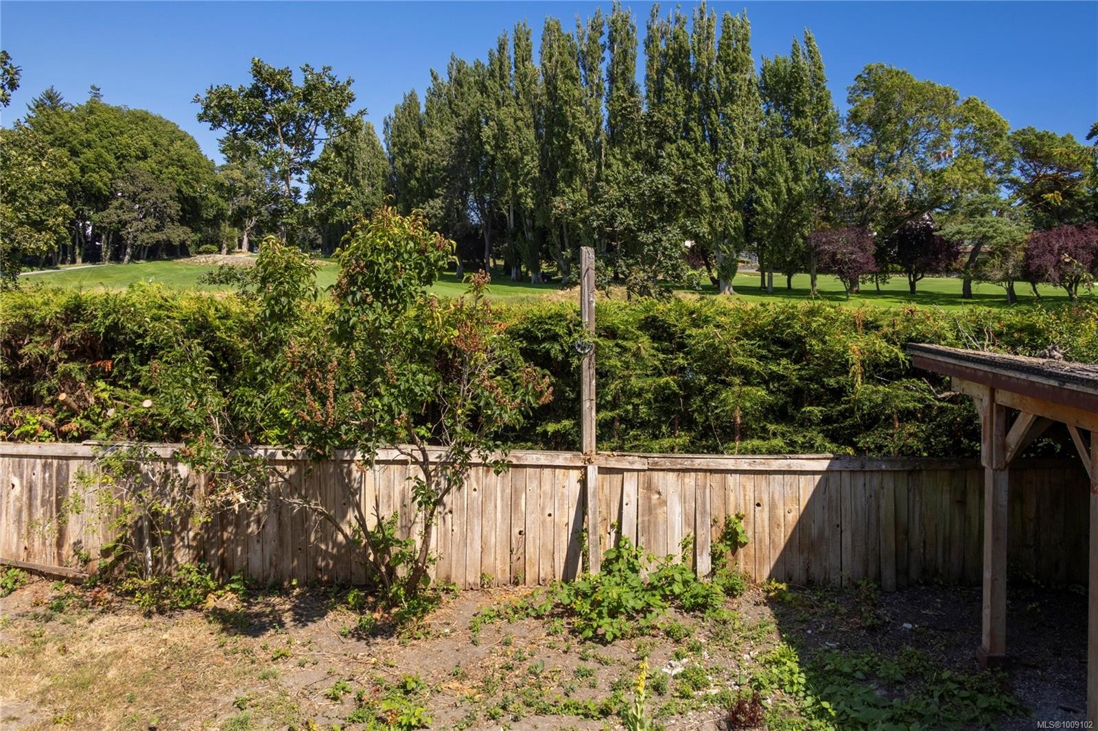 821 Newport Ave, Oak Bay, BC