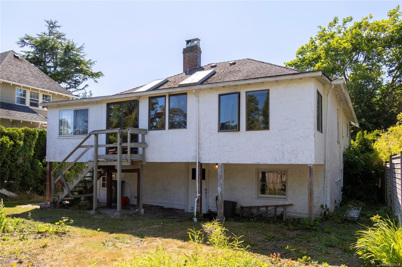 821 Newport Ave, Oak Bay, BC