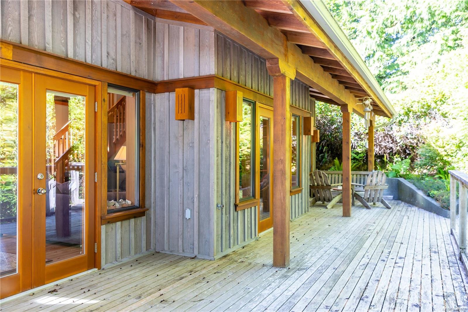 1180 Lynn Rd, Tofino, BC