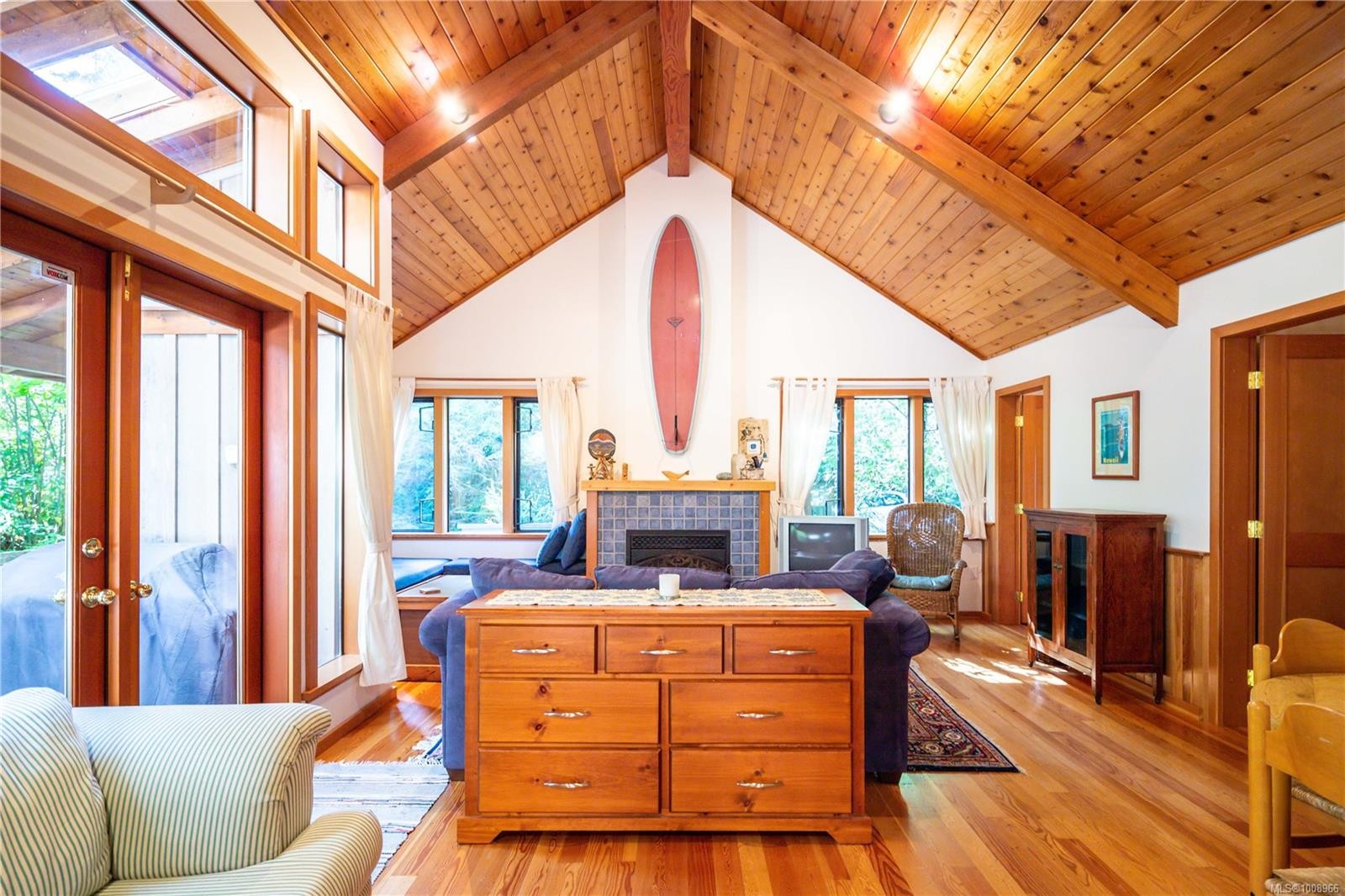 1180 Lynn Rd, Tofino, BC