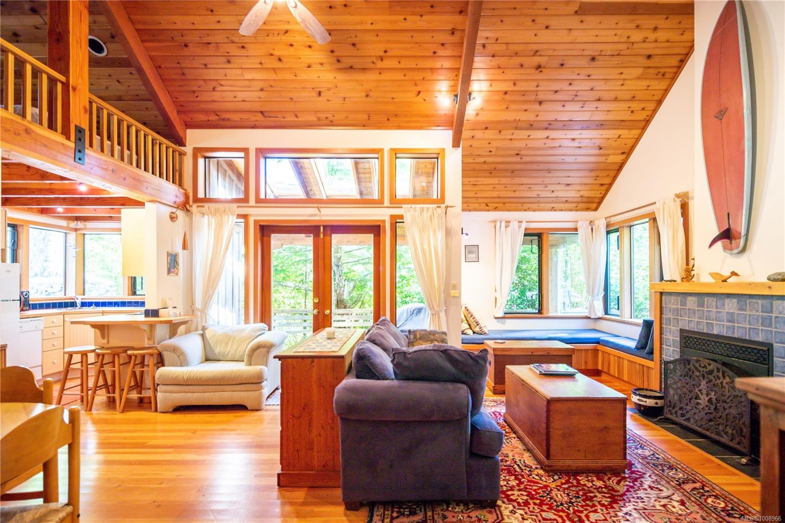 1180 Lynn Rd, Tofino, BC