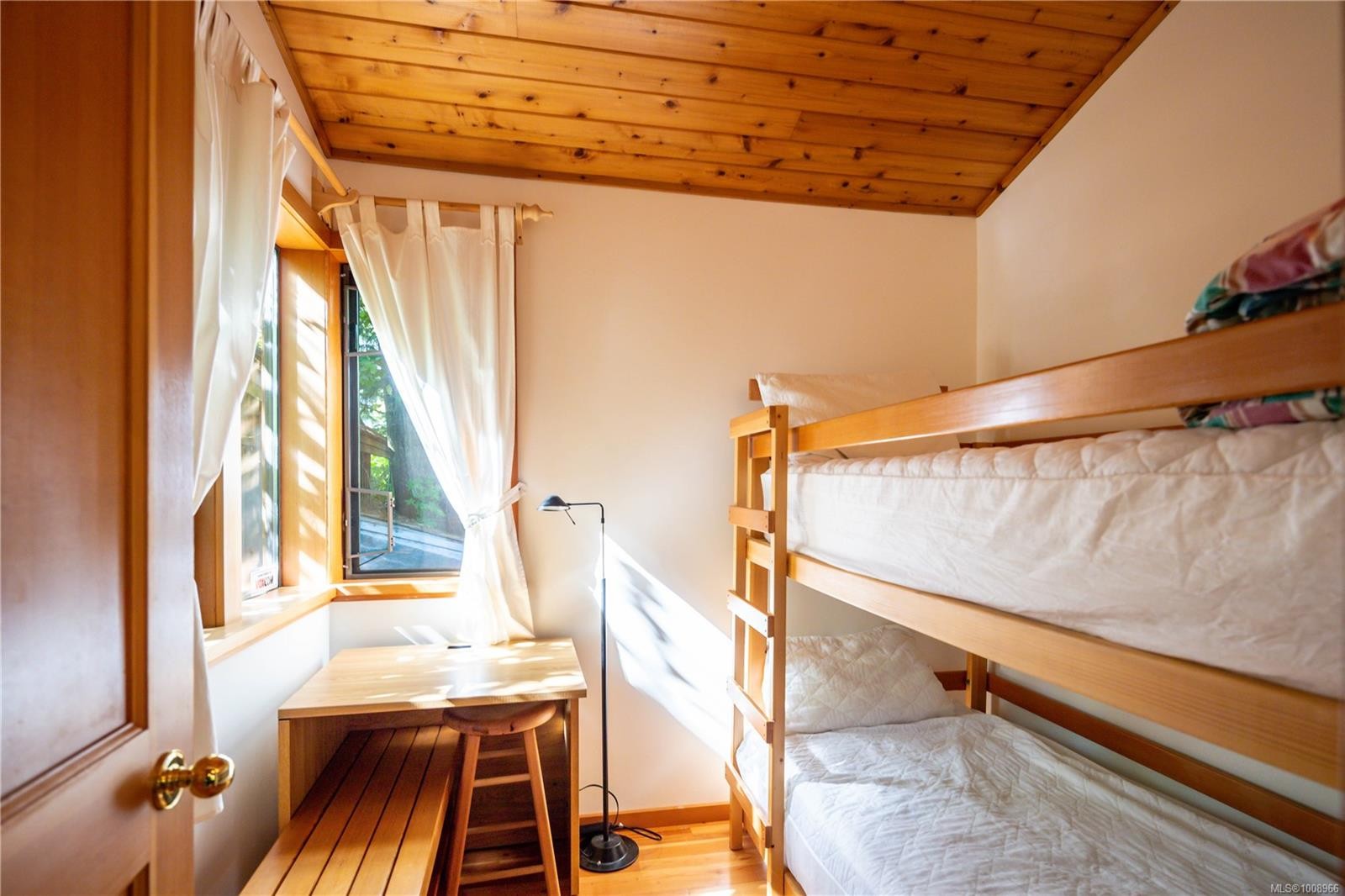 1180 Lynn Rd, Tofino, BC