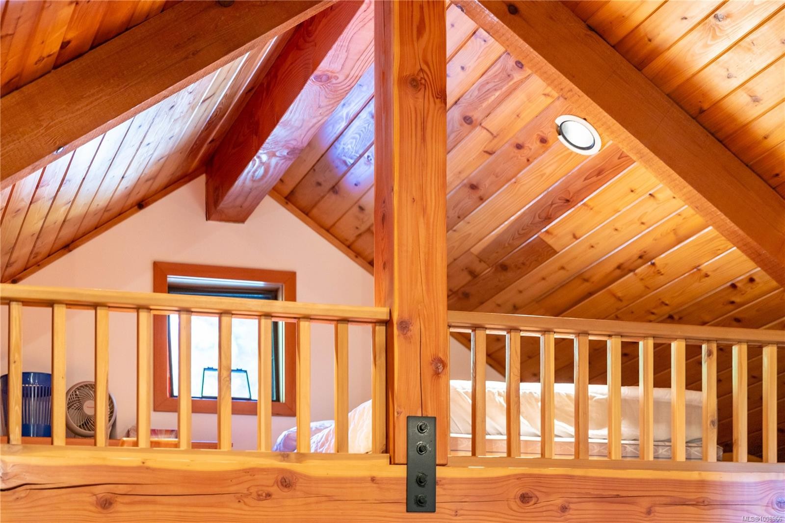 1180 Lynn Rd, Tofino, BC