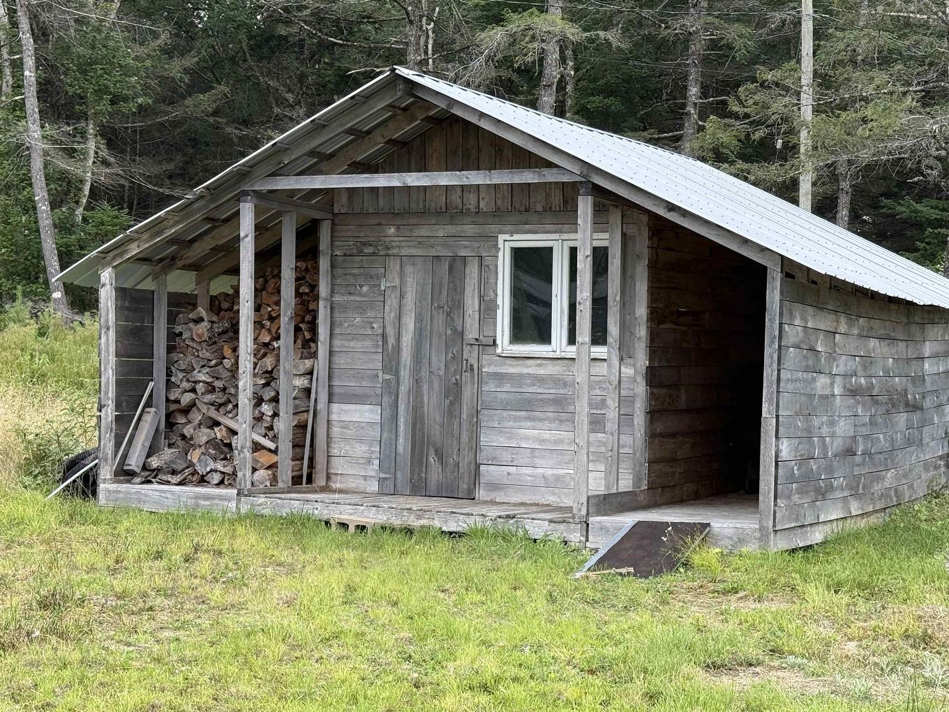 225 Hemlock Haven, Lower Ohio, NS