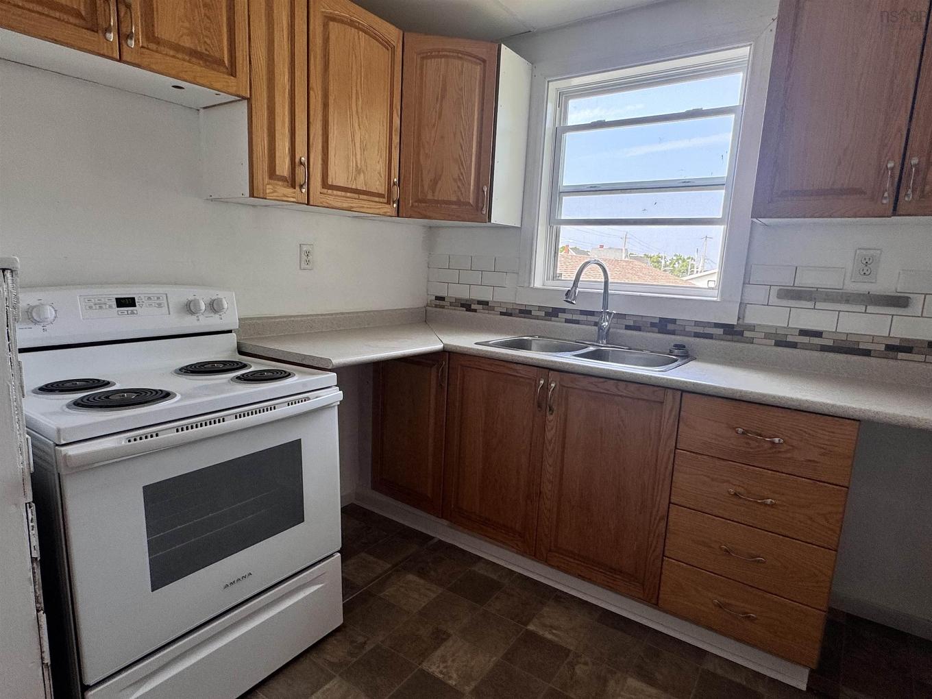 209 South Street, Glace Bay, NS