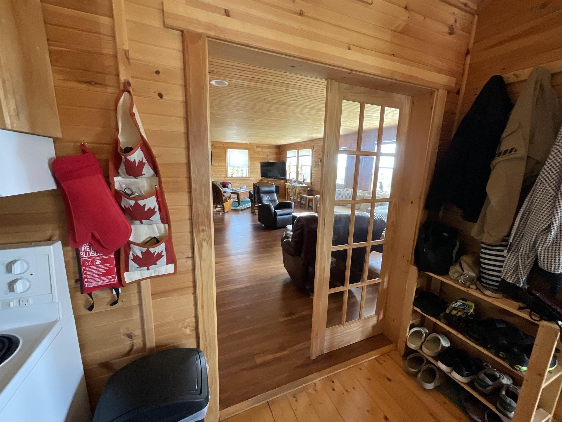 39 R-24, Cole Harbour, NS