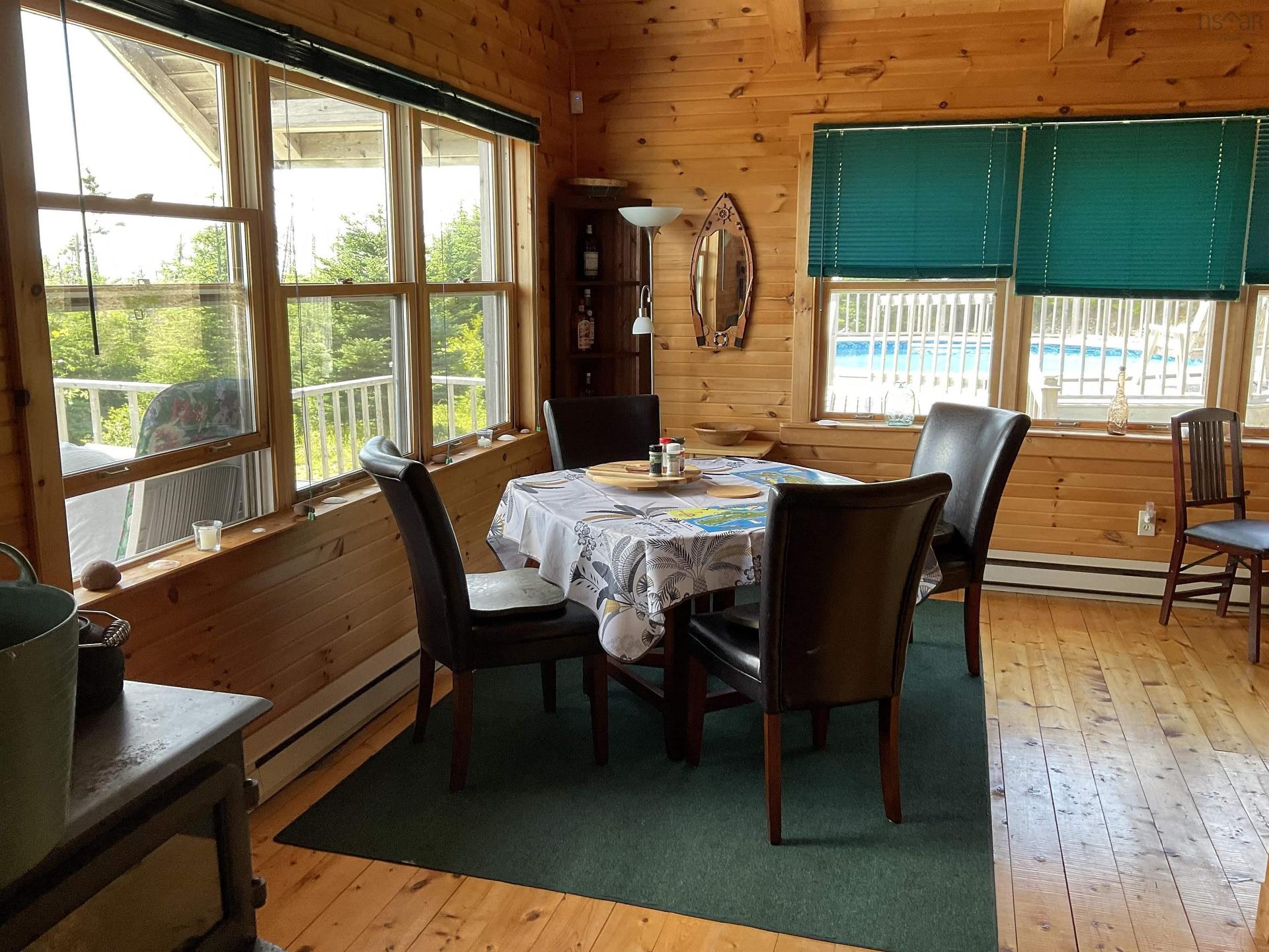 39 R-24, Cole Harbour, NS