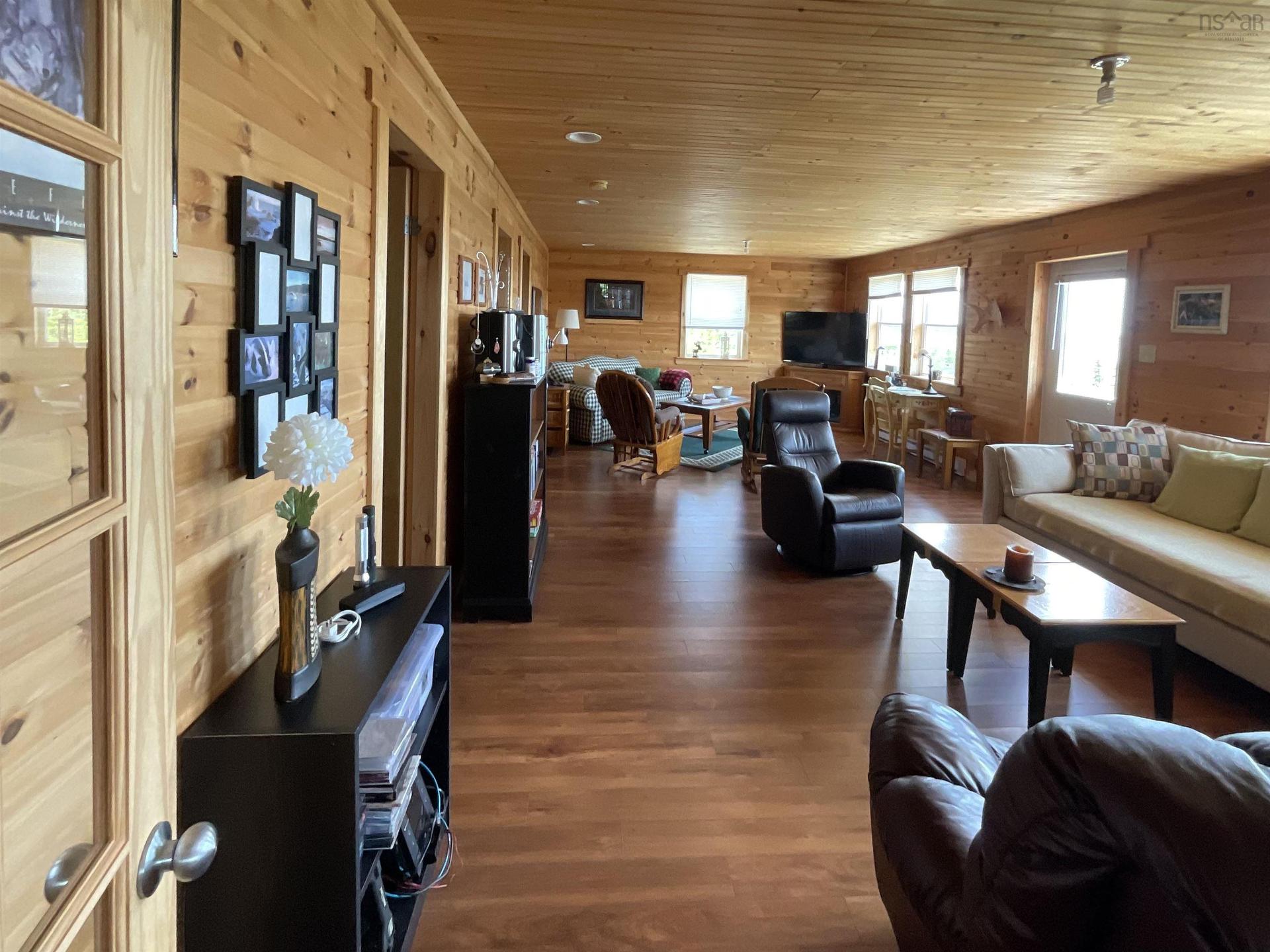 39 R-24, Cole Harbour, NS