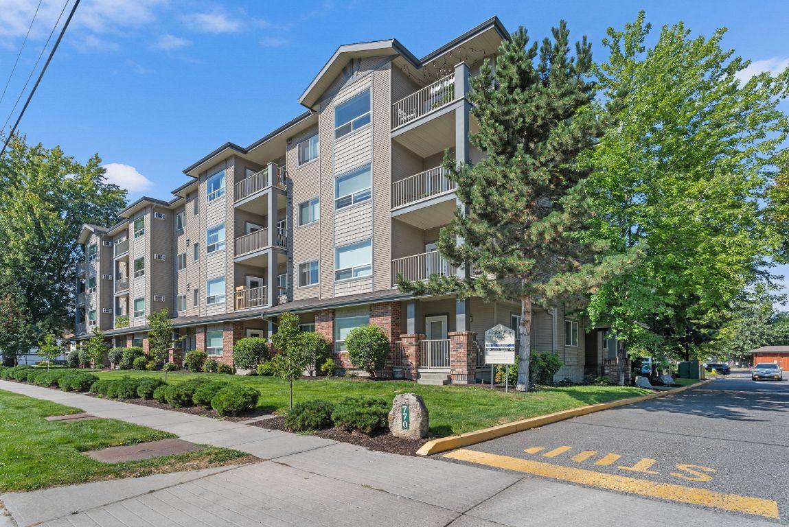 304-770 Rutland Road, Kelowna, BC - Outdoor With Balcony With Facade