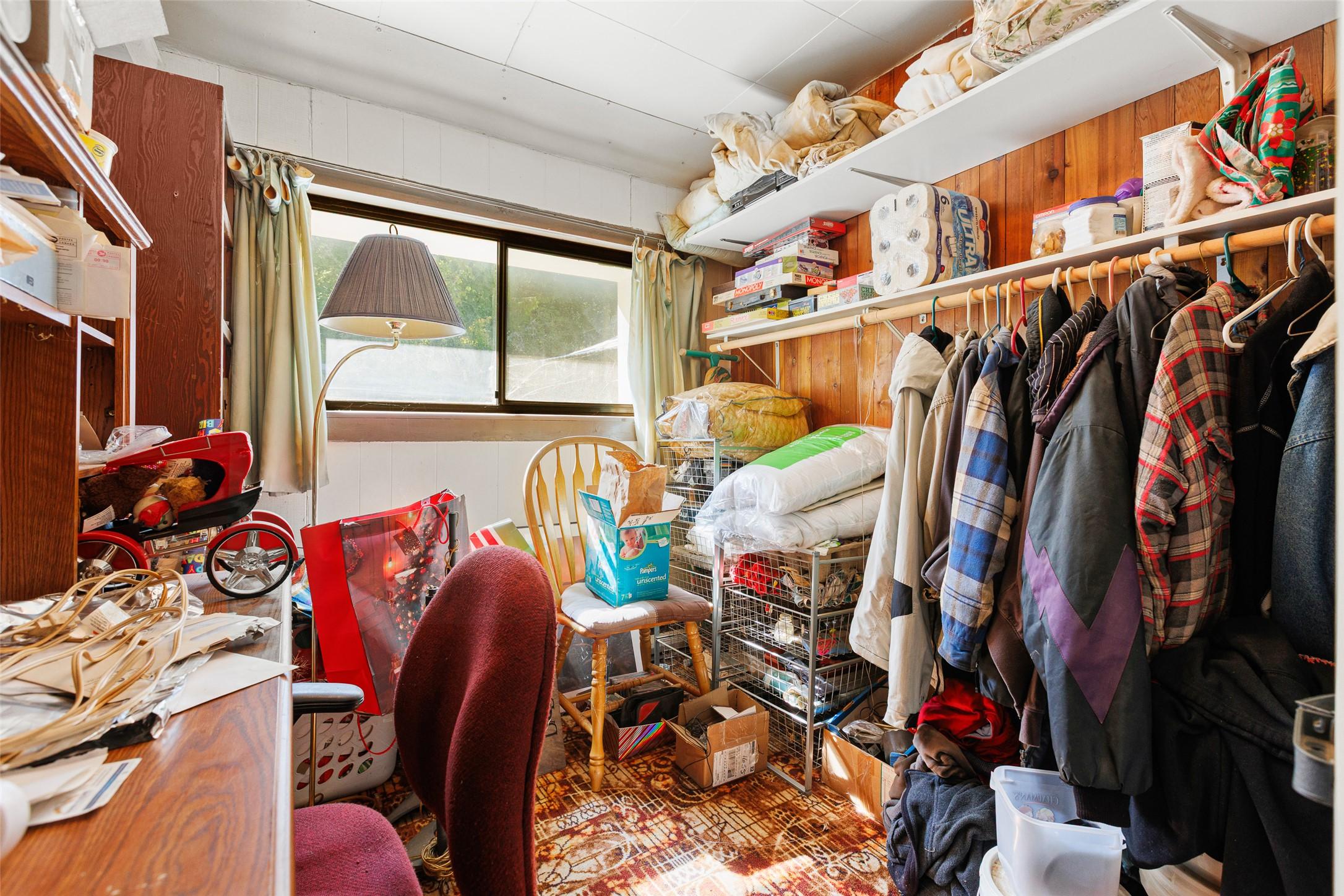 1655 Evans Road, Creston, BC - Indoor With Storage