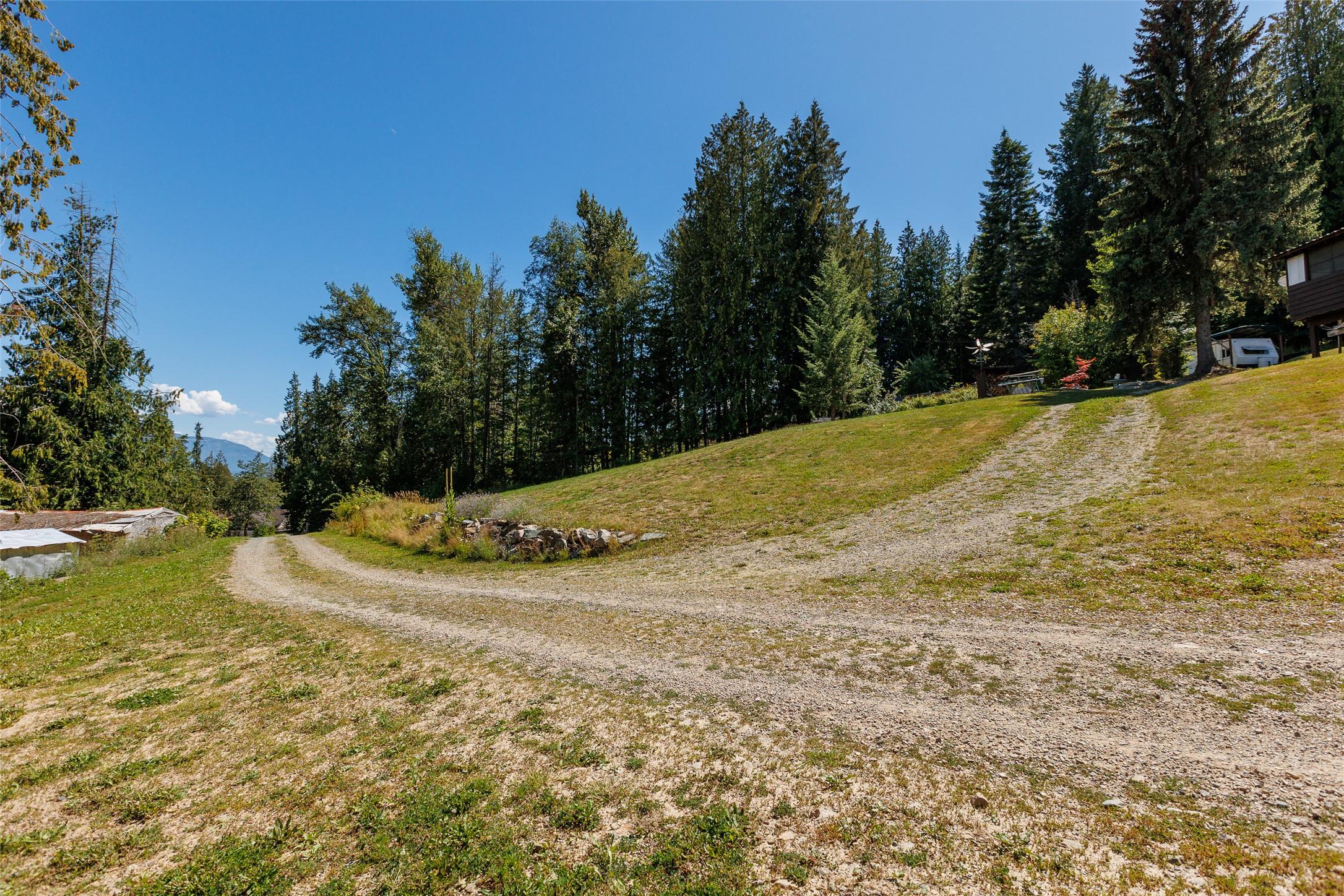 1655 Evans Road, Creston, BC - Outdoor