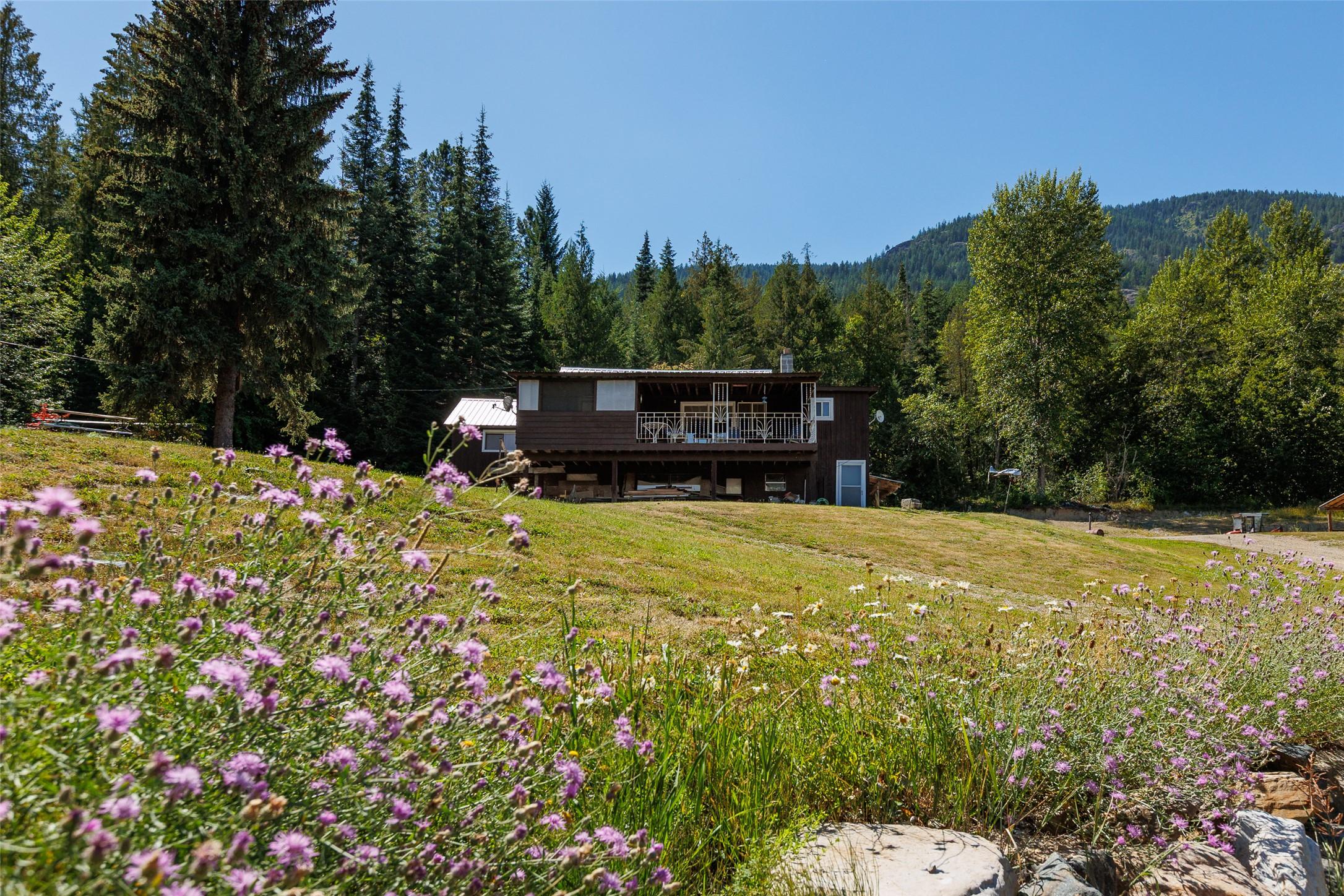 1655 Evans Road, Creston, BC - Outdoor With Deck Patio Veranda