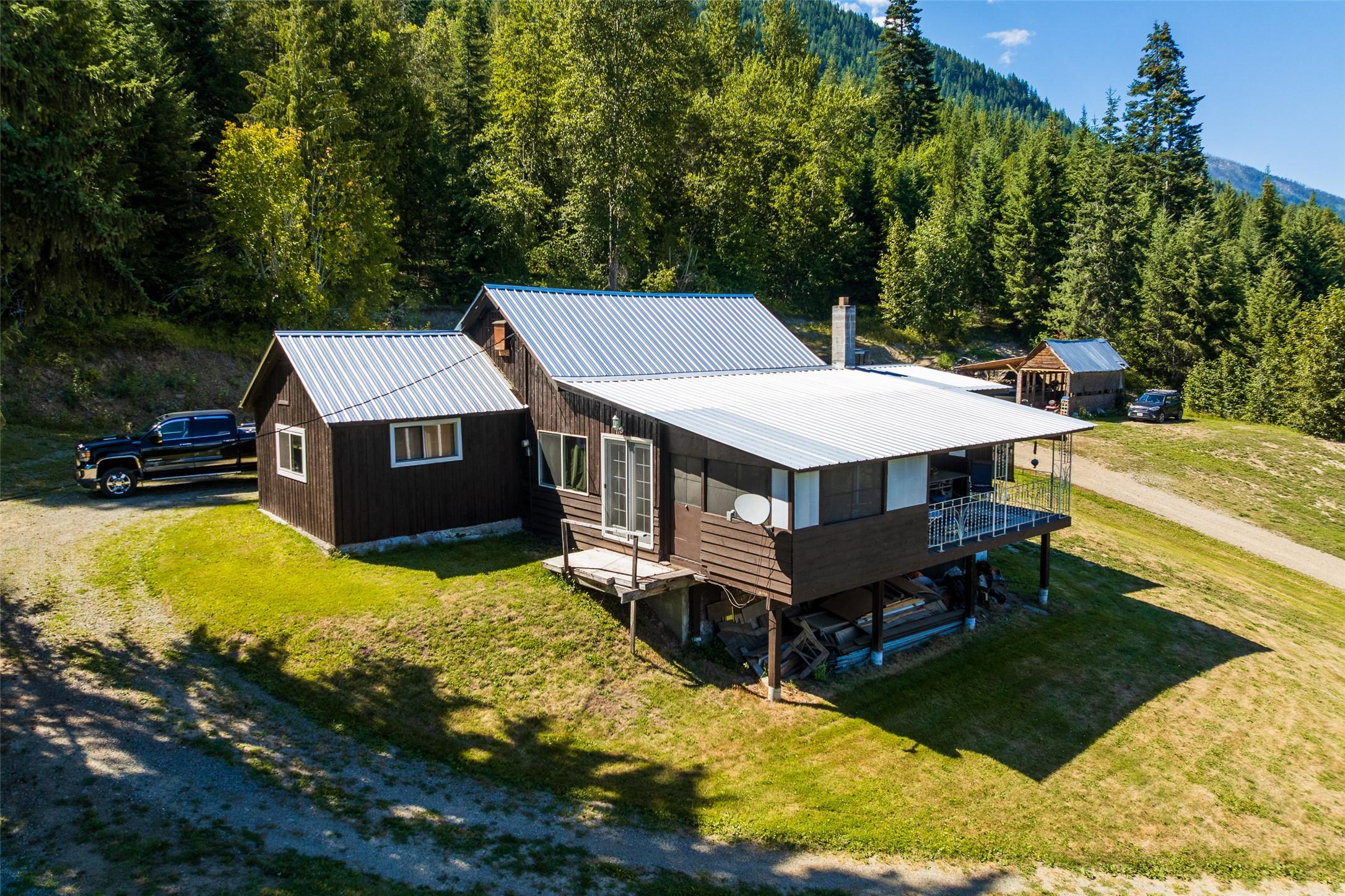 1655 Evans Road, Creston, BC - Outdoor