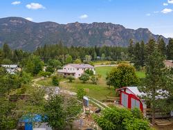 3095 Canyon Lister Road Lister, BC V0B 1C1