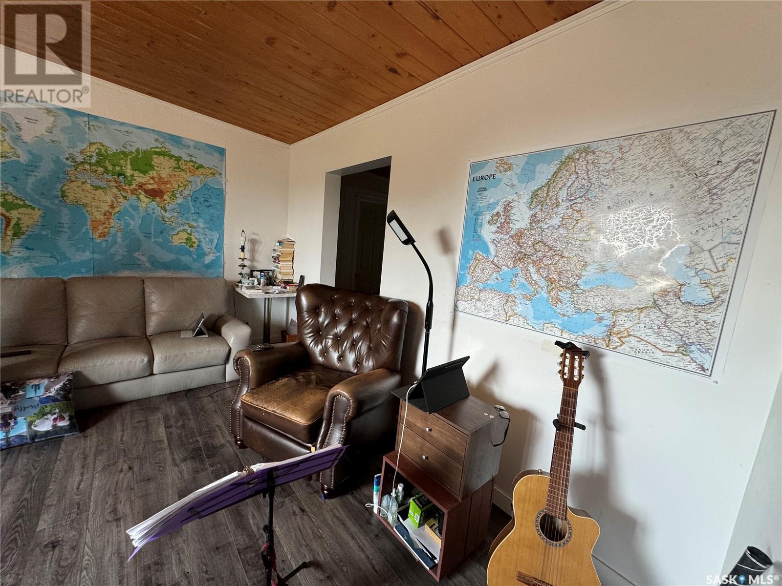 114 Centre Street, Coronach, SK