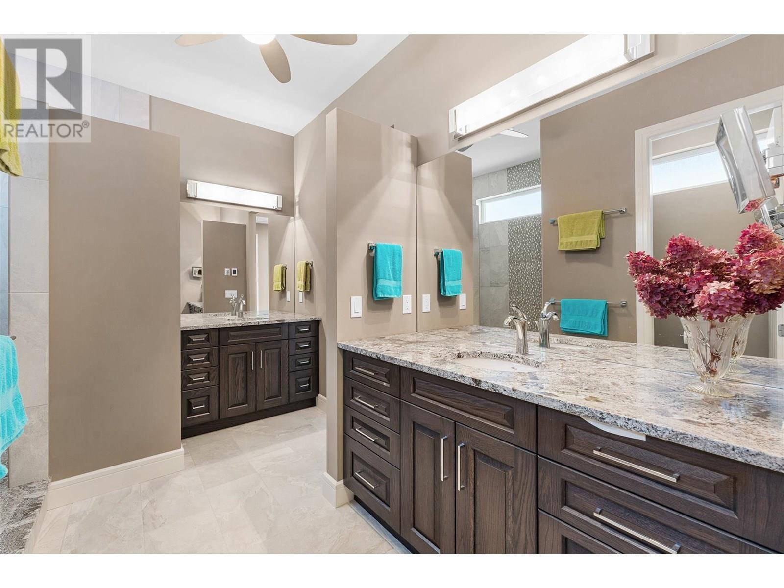 1579 Pritchard Drive, West Kelowna, BC - Indoor Photo Showing Bathroom