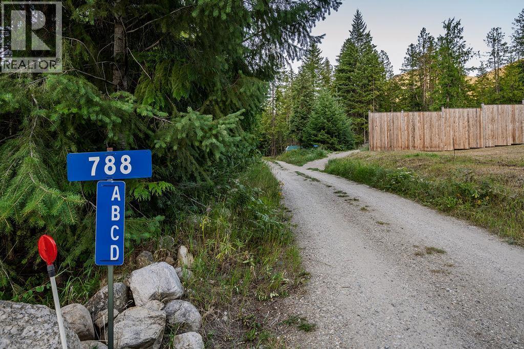 788 Lewis Road, Nelson, BC