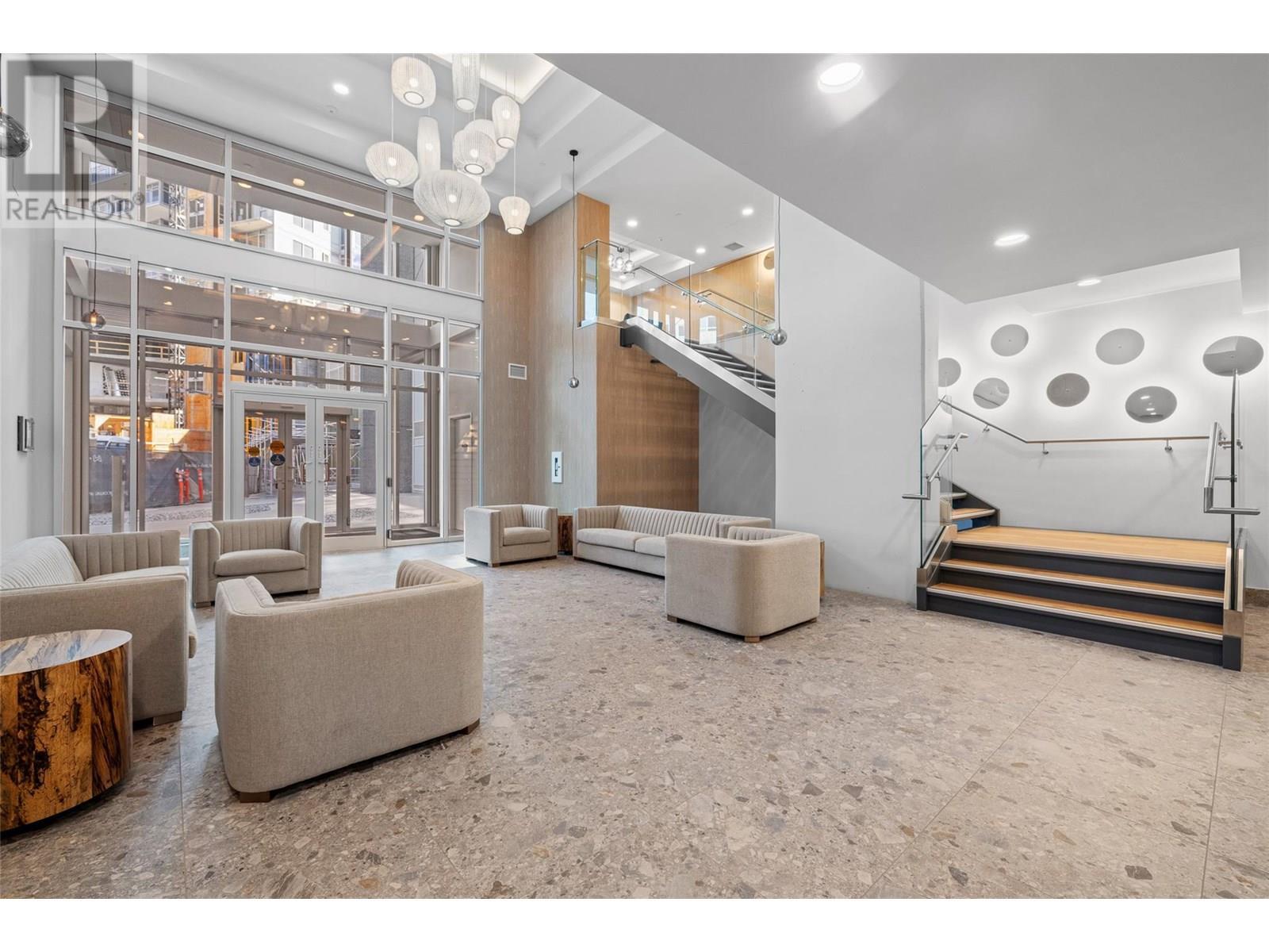 3699 Capozzi Road Unit# 811, Kelowna, BC - Indoor Photo Showing Other Room