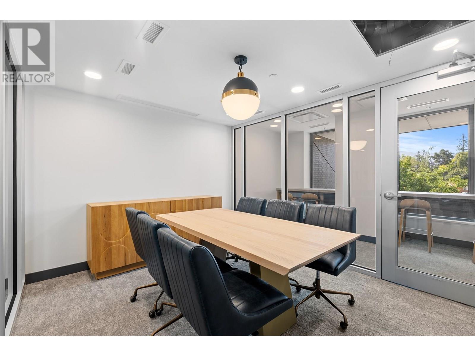 3699 Capozzi Road Unit# 811, Kelowna, BC - Indoor Photo Showing Other Room