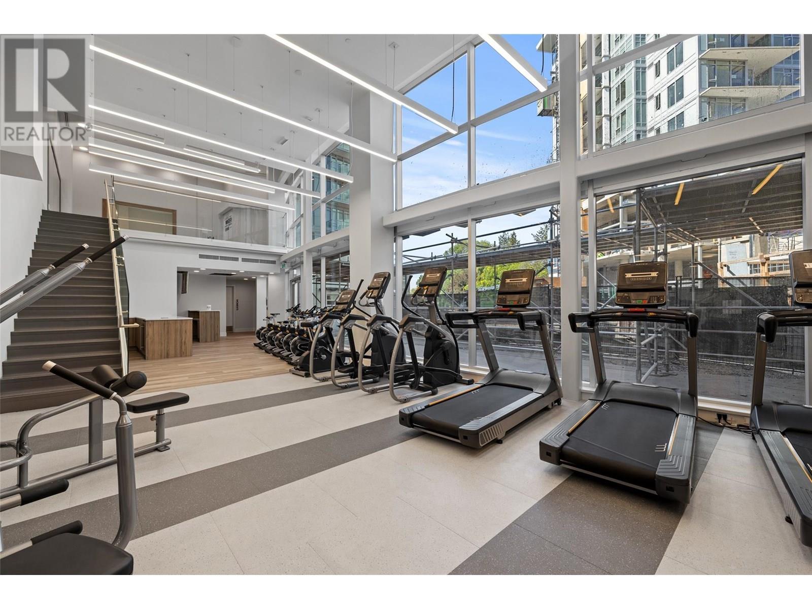 3699 Capozzi Road Unit# 811, Kelowna, BC - Indoor Photo Showing Gym Room