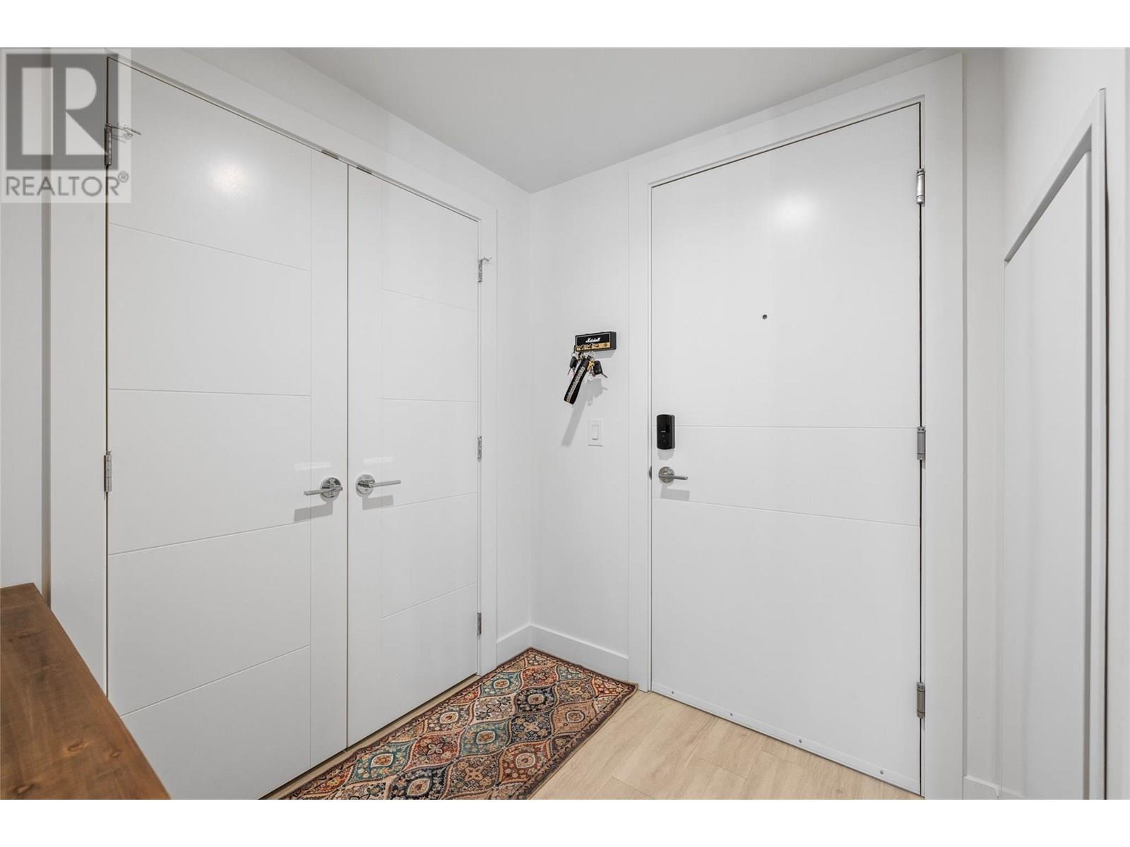 3699 Capozzi Road Unit# 811, Kelowna, BC - Indoor Photo Showing Other Room