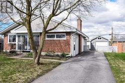 13 WESTMOUNT CRESCENT Welland (Prince Charles), ON L3C 2S5
