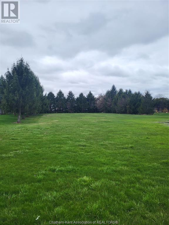 22286 Charing Cross Road South, Chatham, ON