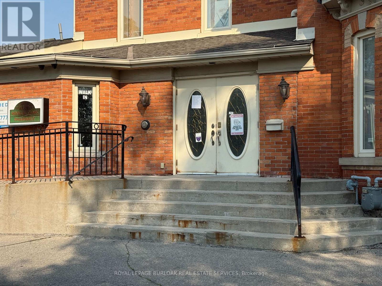 906 Brant Street, Burlington, ON