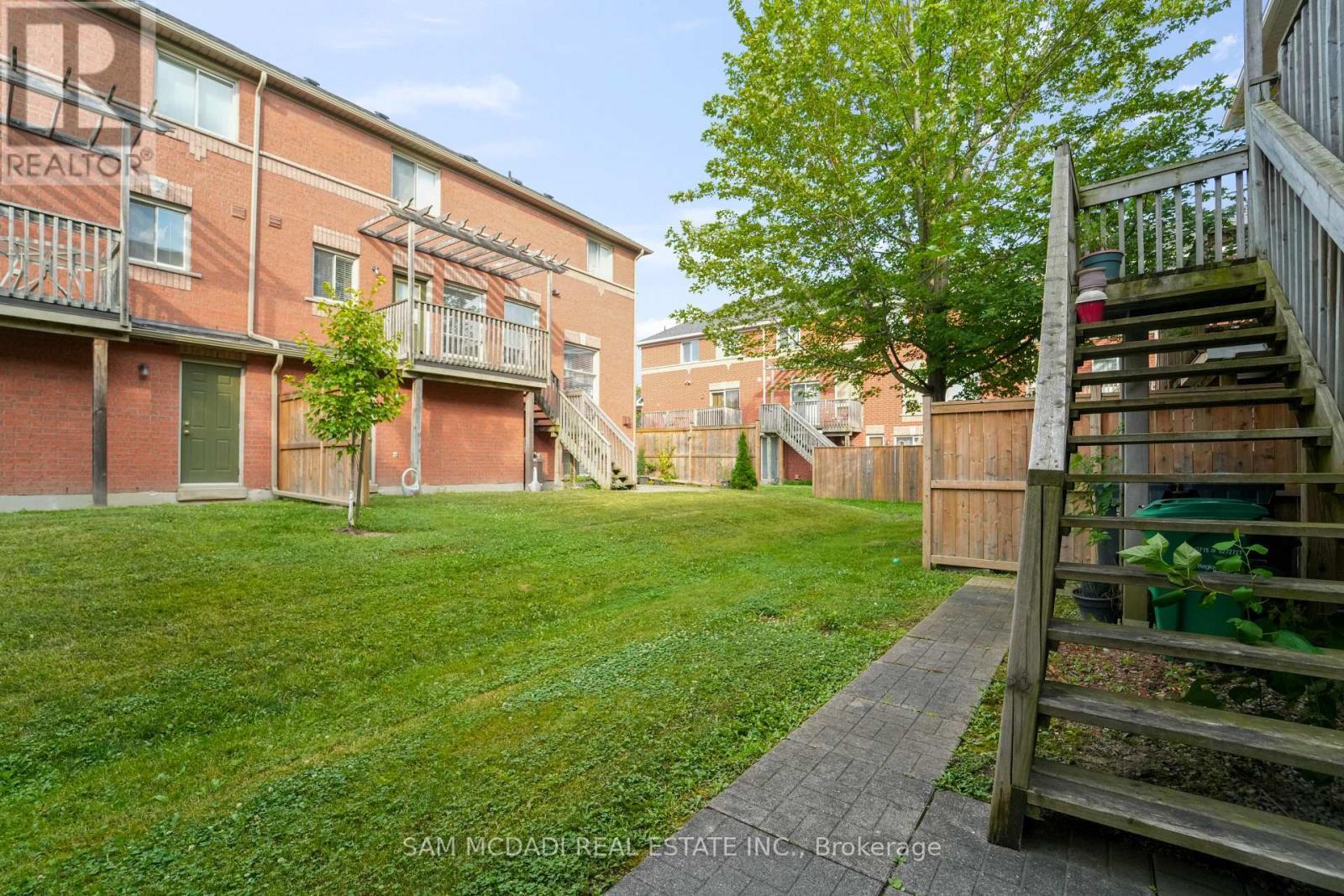 5 - 5031 East Mill Road, Mississauga, ON - Outdoor