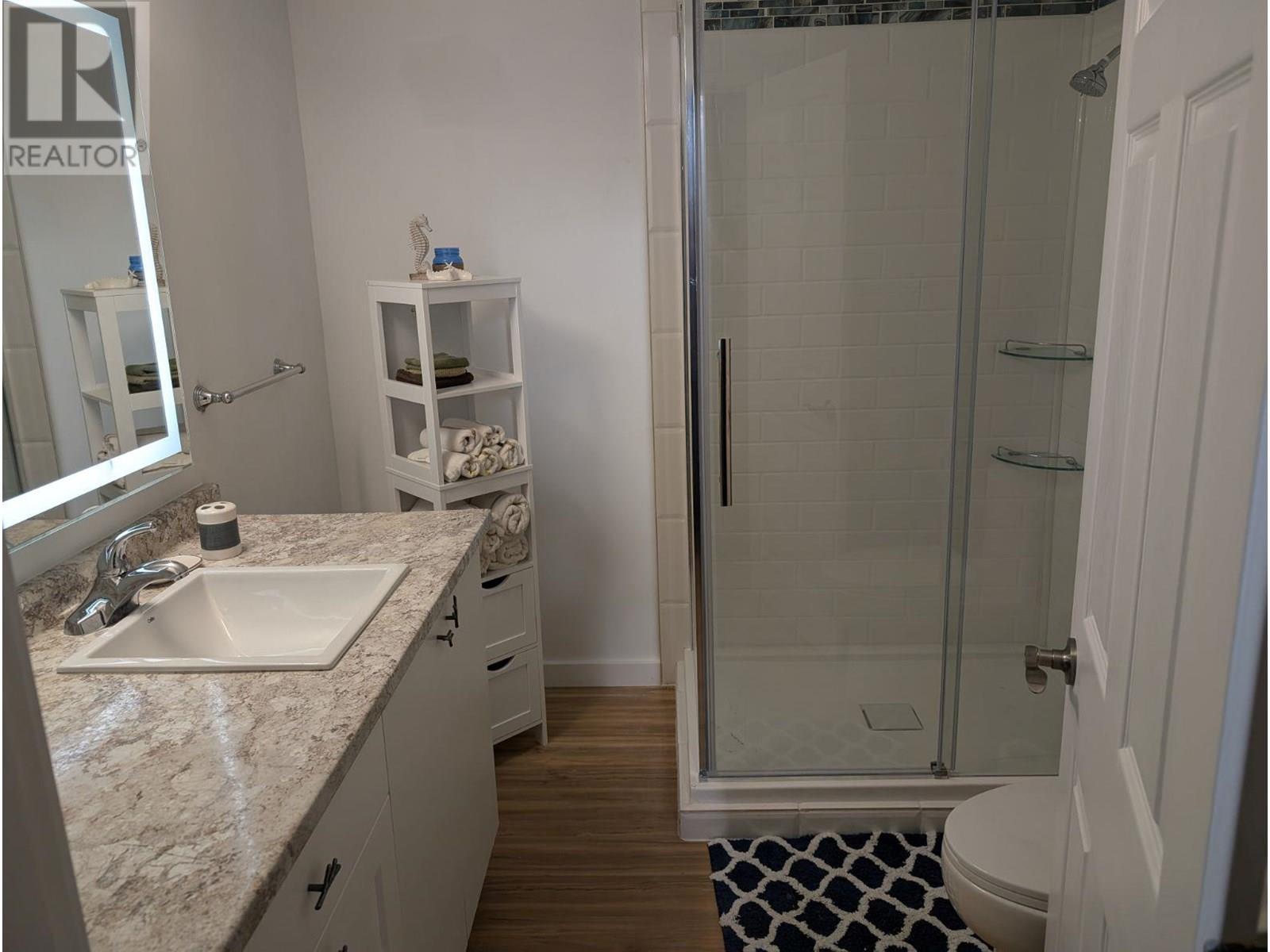 52 Sukunka Place, Tumbler Ridge, BC - Indoor Photo Showing Bathroom