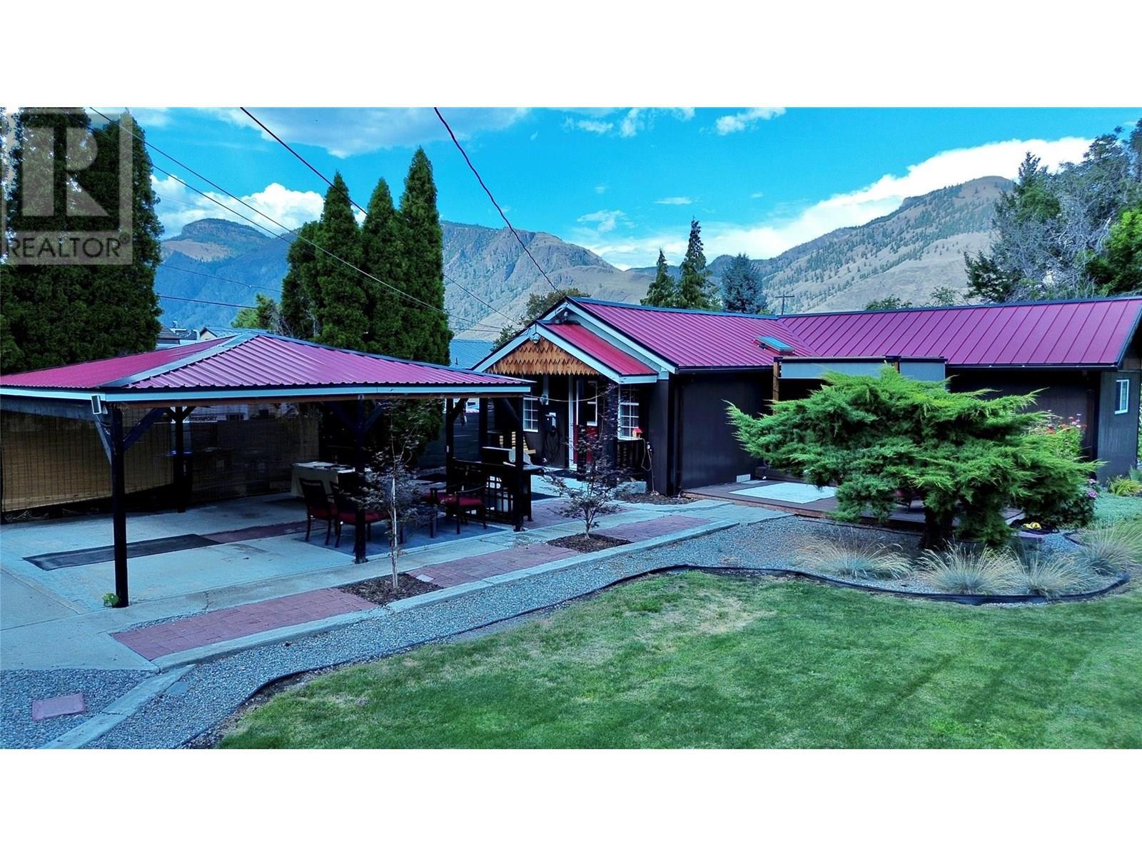 2146 Newton Road, Cawston, BC - Outdoor