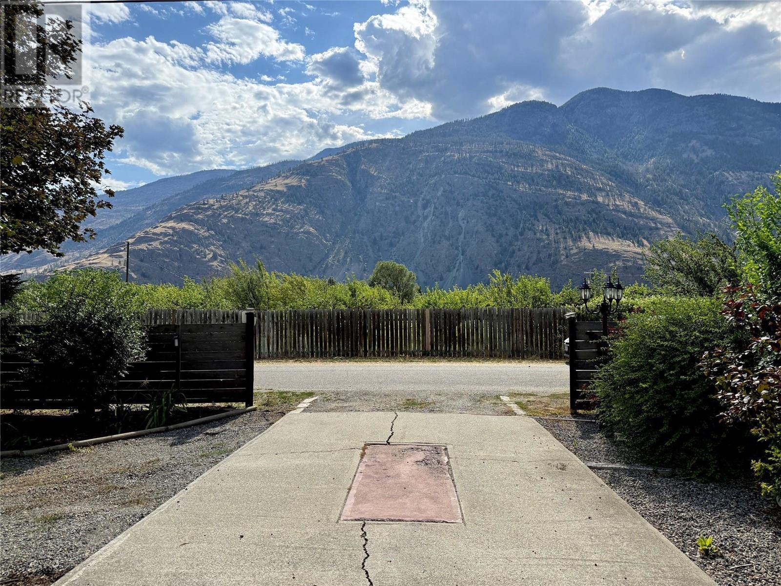 2146 Newton Road, Cawston, BC - Outdoor With View