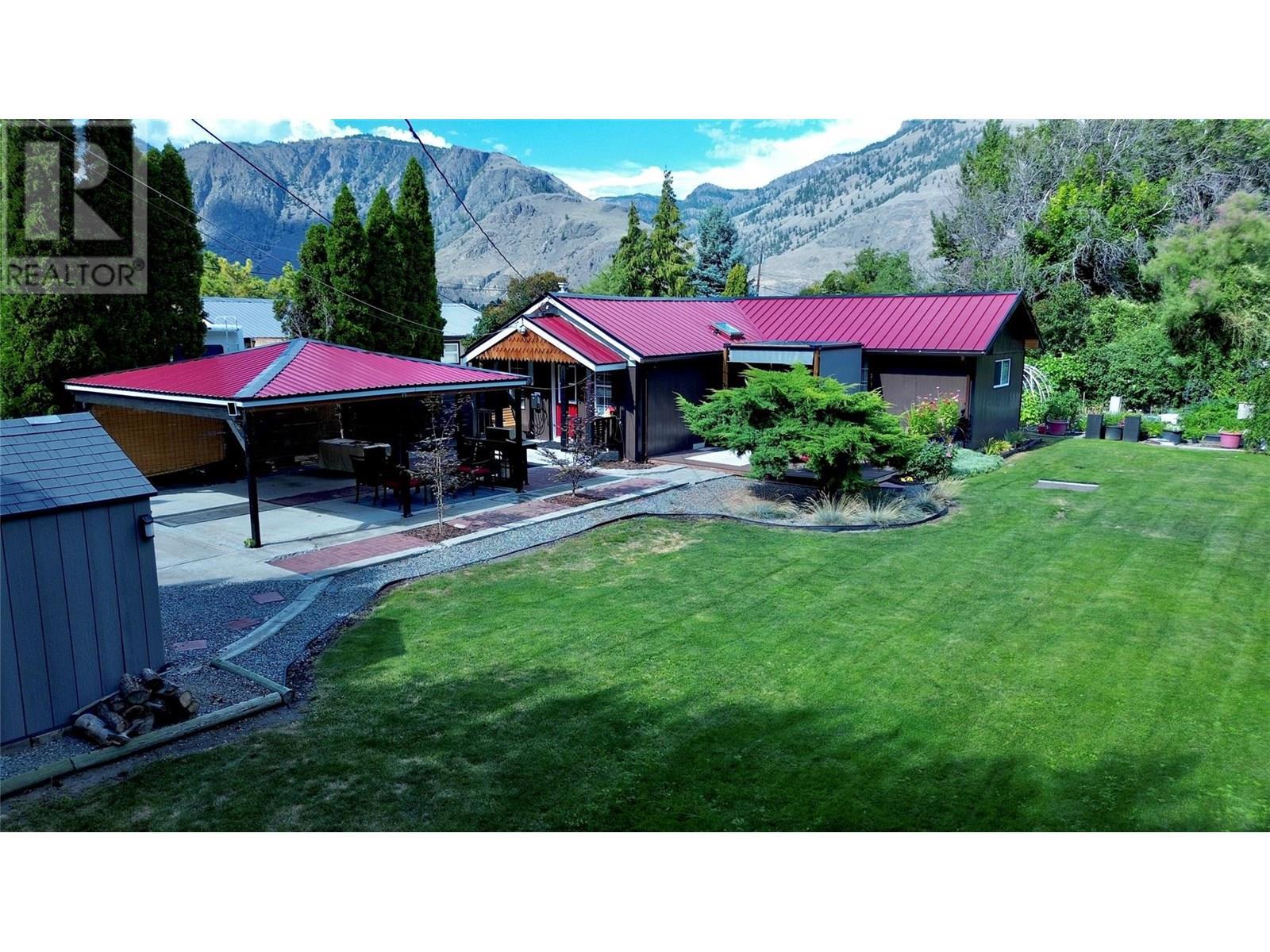 2146 Newton Road, Cawston, BC - Outdoor